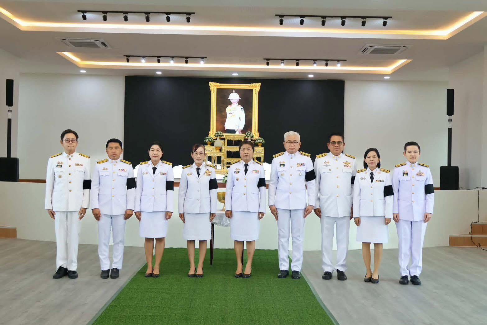 title - ส.ป.ก.อ่างทอง ร่วมพิธีถวายน้ำสรงพระศพ และลงนามถวายความอาลัย เบื้องหน้าพระรูปสมเด็จพระเจ้าลูกเธอ เจ้าฟ้าพัชรกิติยาภา นเรนทิราเทพยวดี กรมหลวงราชสาริณีสิริพัชร มหาวชิรราชธิดา